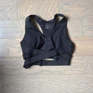 Le Ore Black Strappy Sports Bra